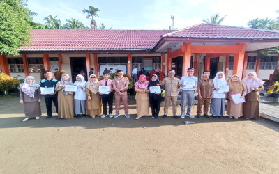 Penyerahan Keberhasilan Program Literasi Sekolah Program Sekolah PK Tahap 1